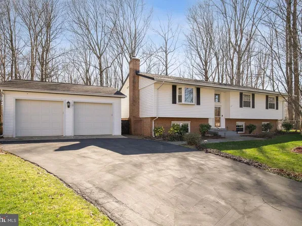 7301 Mariposa Dr, Manassas, VA 20112