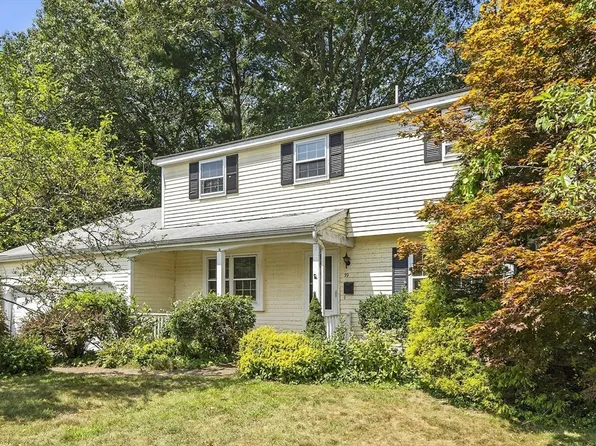 39 Winslow St, Concord, MA 01742
