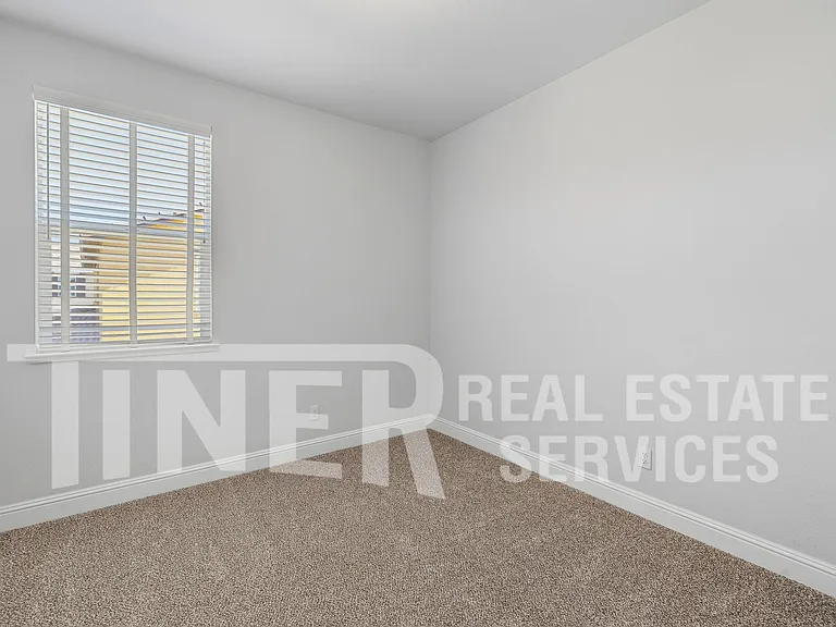 203 Rochdale St — Photo 18