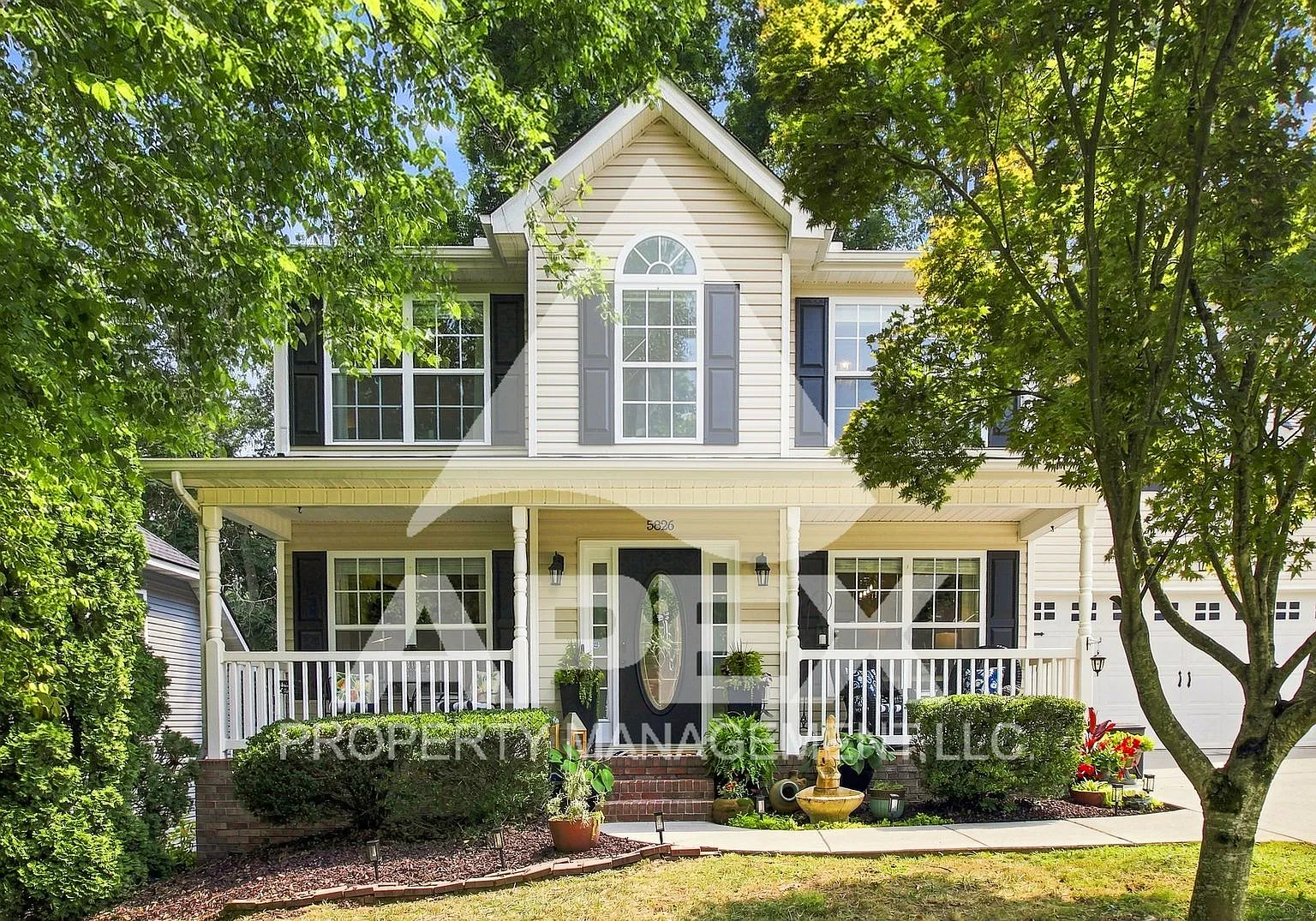 Stunning 3/4 Bd - 2.5 Ba 2-Story Single Family Home off Millertown Pike! — Photo 1