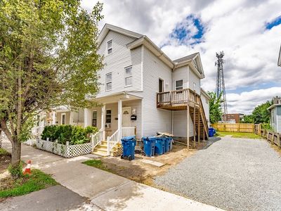 64 New Bridge St, West Springfield, MA, 01089