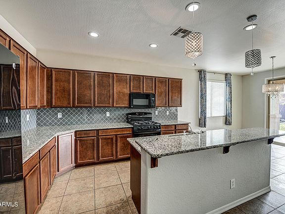 3rd image of 79 W Leatherwood Ave