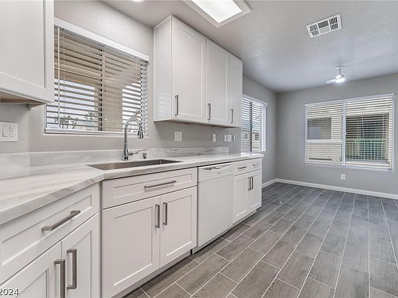 4th image of 1440 Jamielinn Ln Unit 204