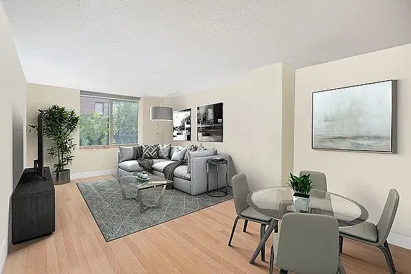 Rented by SERHANT. | media 1