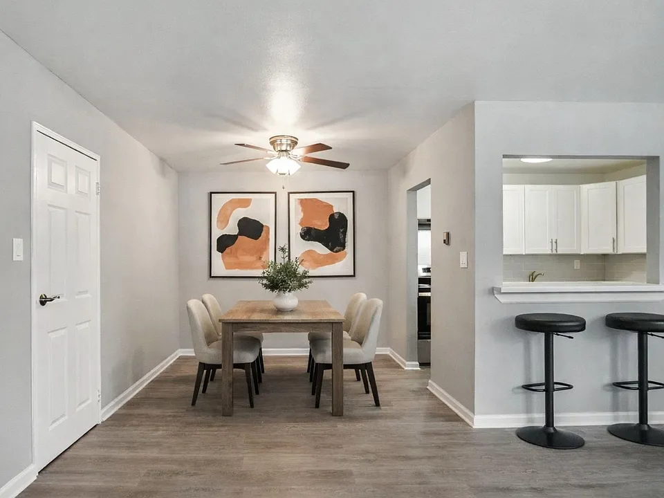 Step into the welcoming atmosphere of Sunnybrae Apartments, featuring modern interiors and stylish design. Enjoy spacious living, abundant natural light, and a community atmosphere. Schedule your tour today and find your perfect home!
