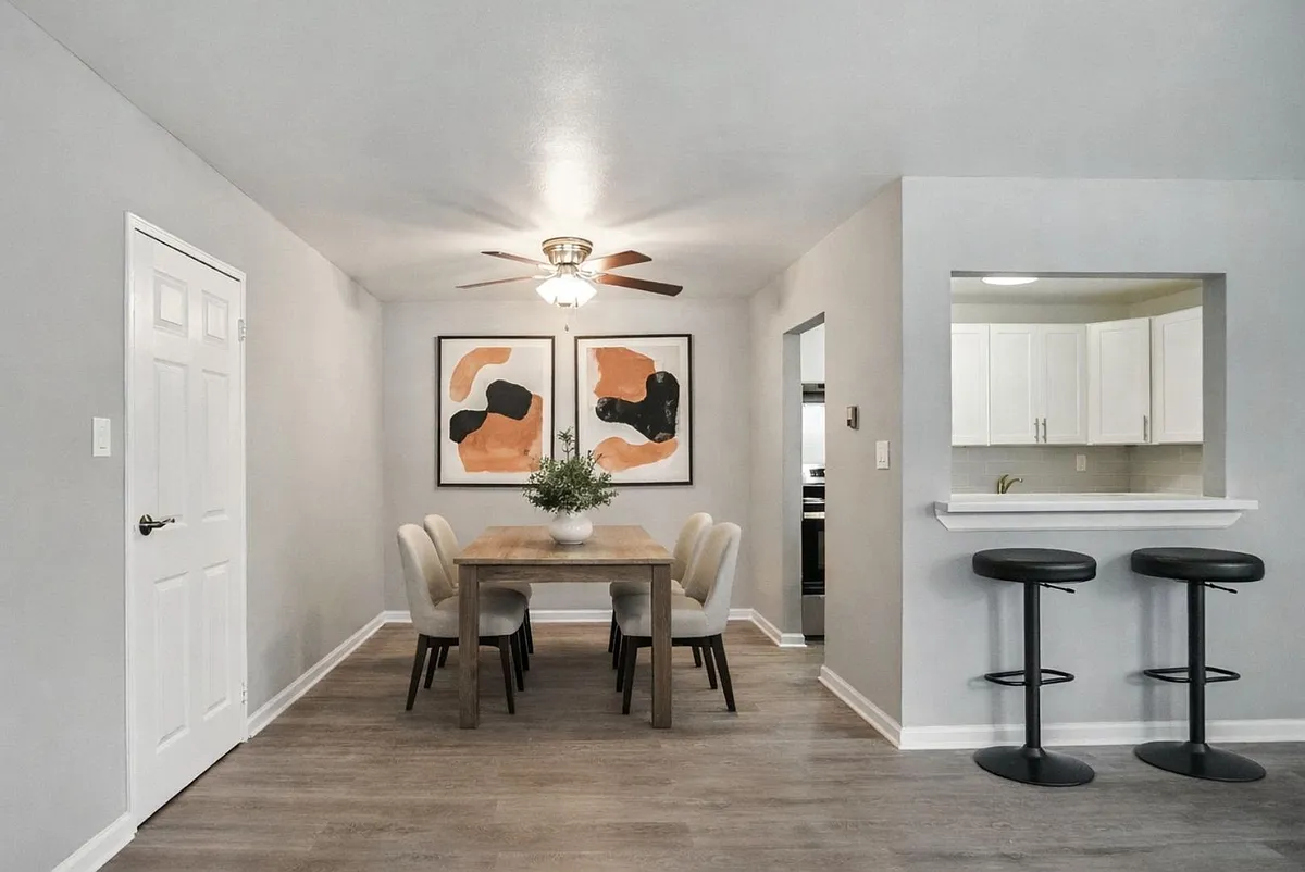 Step into the welcoming atmosphere of Sunnybrae Apartments, featuring modern interiors and stylish design. Enjoy spacious living, abundant natural light, and a community atmosphere. Schedule your tour today and find your perfect home! - Sunnybrae Apartments