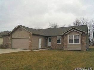 707 Fulton St, Gillespie, IL 62033