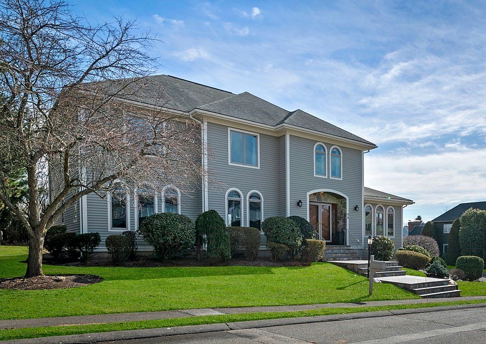 49 Gerald Rd, Marblehead, MA 01945 Zillow