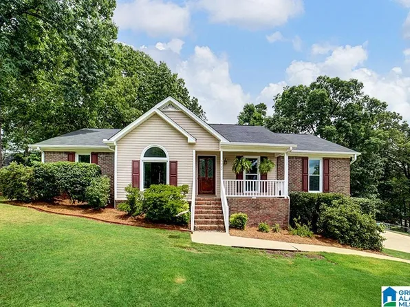 5979 Mockingbird Ln, Pinson, AL 35126