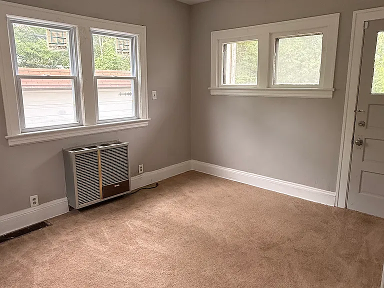 3263 E 117th St #1A — Photo 5