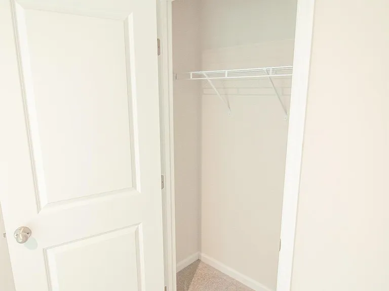 261 Christiana Ln #F — Photo 15