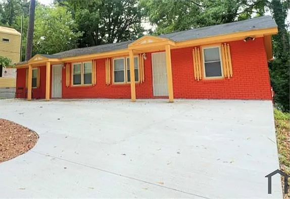 2670 Brown St NW #B — Photo 1
