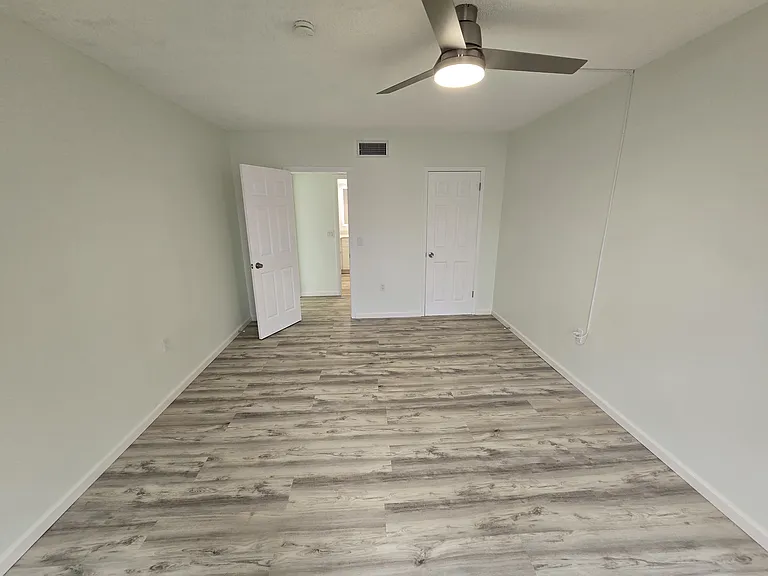 10215 Regal Dr #21 — Photo 8