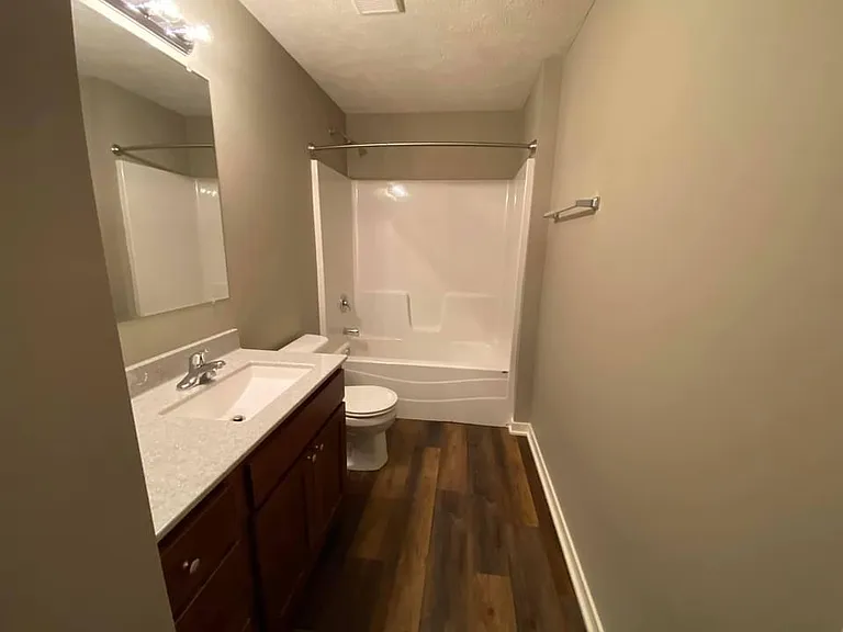 3048 S St #1 — Photo 8