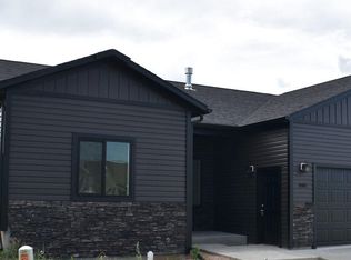 880 Pinyon Pl, Sheridan, WY 82801