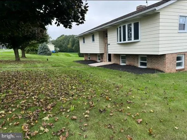 2644 Sunset Cir, Glenville, PA 17329