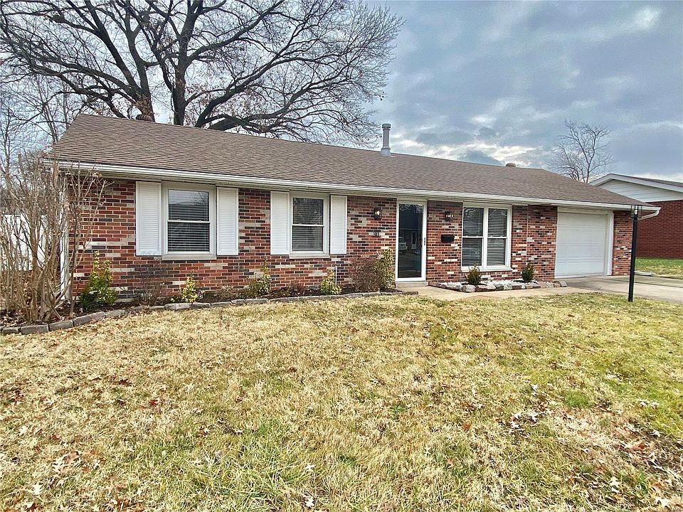 1st image of 30 Wilson Park Dr