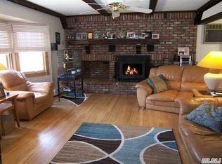 271 Harrison Ave, Miller Place, NY 11764