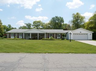15610 Hearthstone Dr, Mishawaka, IN