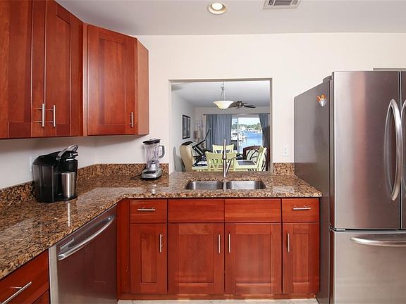 4th image of 9403 Catalina Dr #9403
