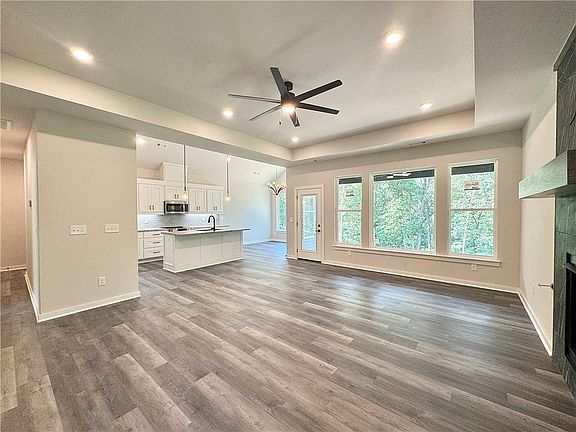 4th image of 24 Ingleborough Dr