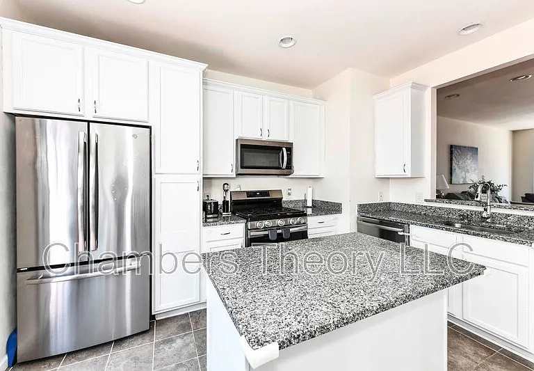 6955 Cromarty Dr — Photo 14