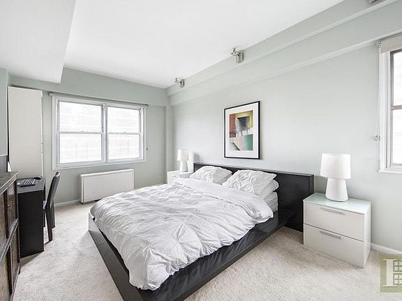 4th image of 141 Amsterdam Ave #17H