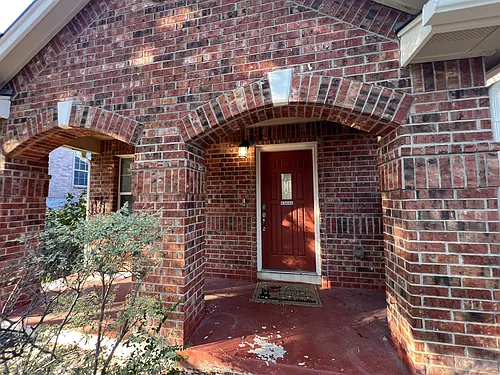 4527 Willow Tree Photo 1