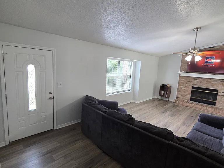 205 Southview Dr — Photo 14