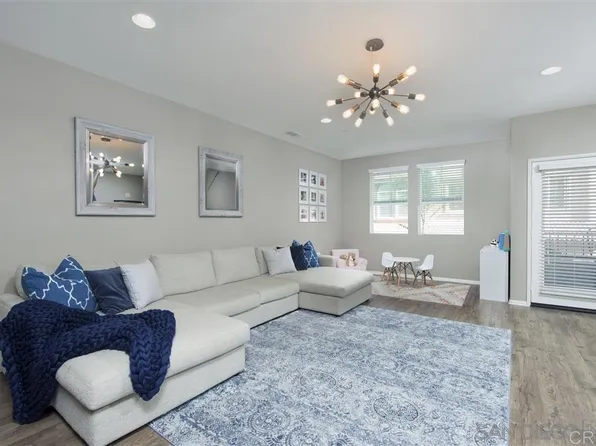 477 Prosperity Dr, San Marcos, CA 92069