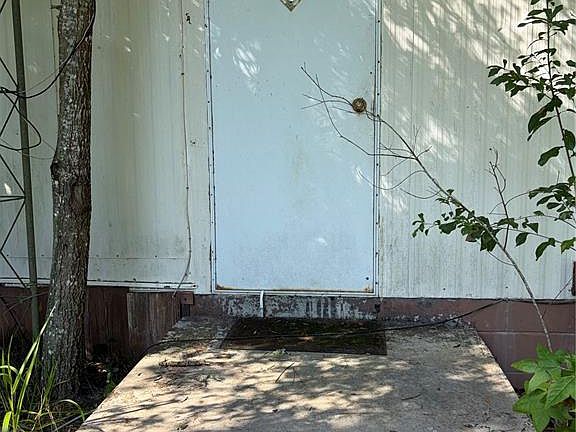 5th image of 2361 NE 115TH AVENUE