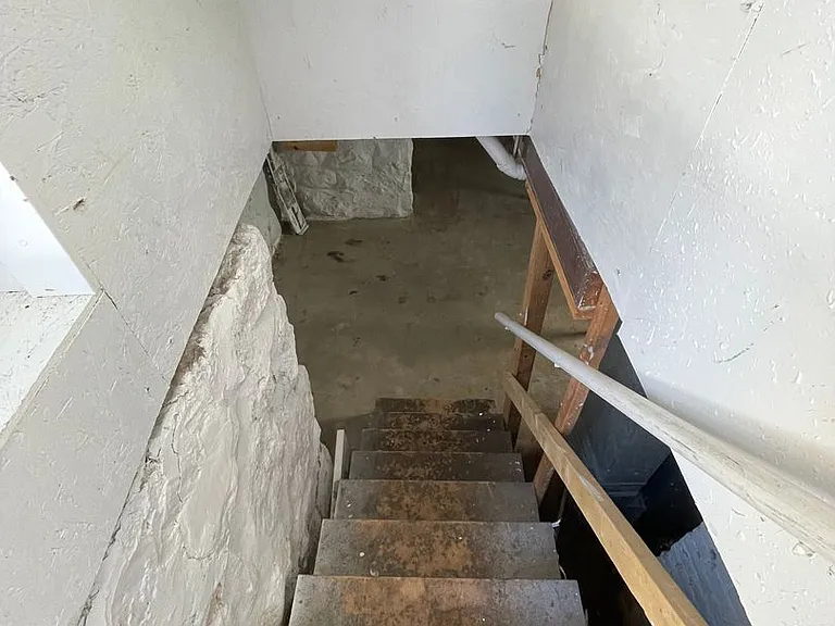 504 Freiburger Ave — Photo 36