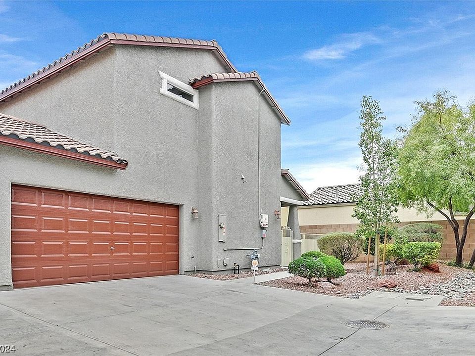 1st image of 9857 Fountain Walk Ave