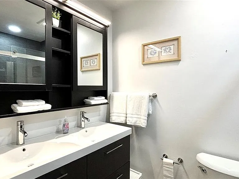 2431 Loma Linda St — Photo 18