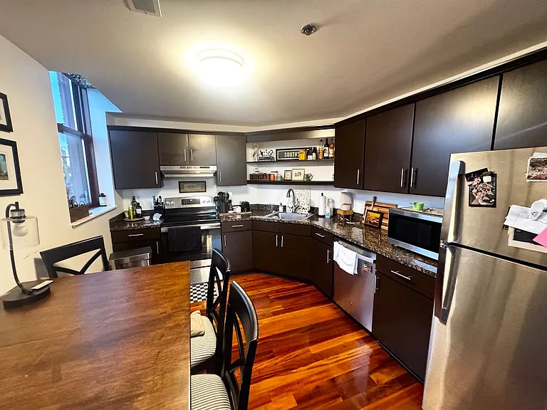 130 S 22nd St #3F — Photo 3