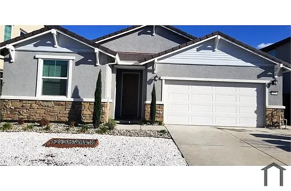 1562 Tanager Ave photo 1