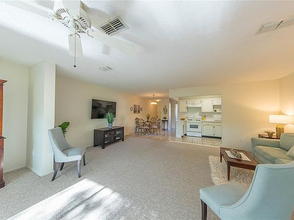 4th image of 5980 Terrace Park Dr N Unit 204