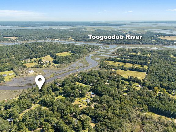 5th image of 7299 Commodore Rd