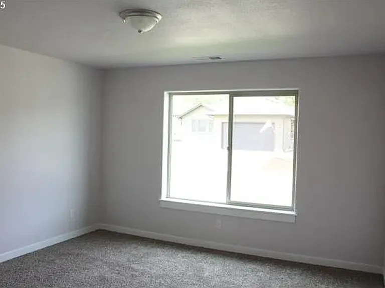 1530 W Basil St — Photo 11