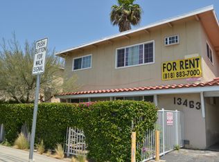 13463 Vanowen St, Van Nuys, CA 91405