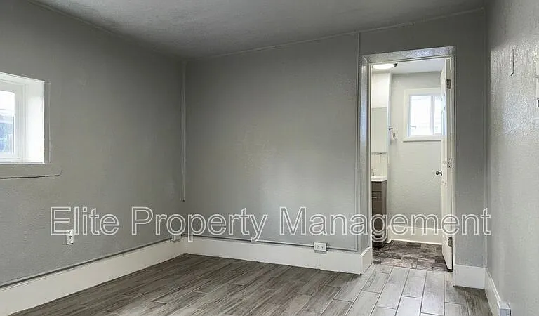 1611 San Juan St #C — Photo 6