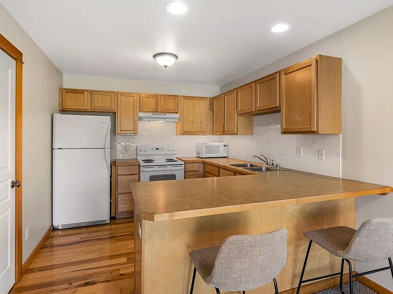 4006 Broadwater Ct — Photo 11