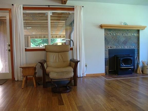 4th image of 8145 Mason Way NW
