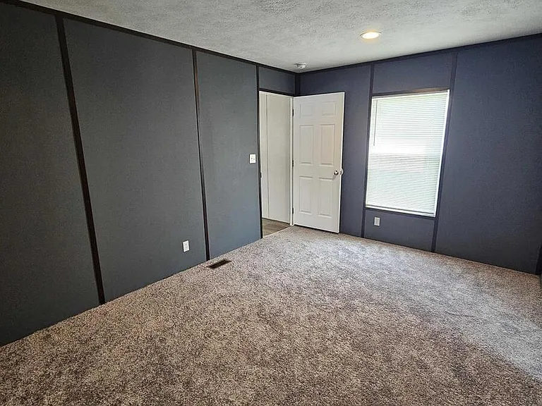 3211 Victor Ln — Photo 8