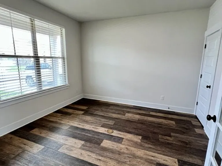 2403 Blue Heron Dr — Photo 6