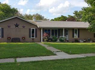1303 6th Ave, Mountain Lake, MN 56159