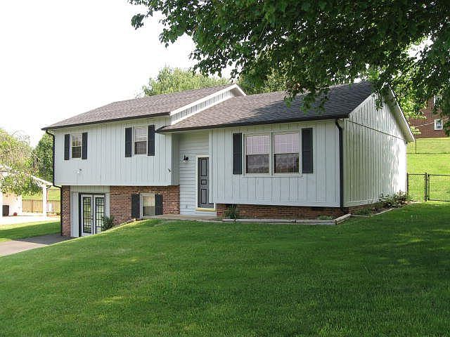 1st image of 204 Scotland Dr