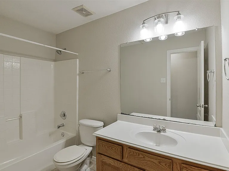 24415 Strong Pine Dr — Photo 17
