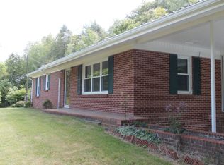 230 Franklintown Rd, Spruce Pine, NC 28777
