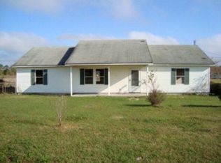 68 Knowles Rd, Ray City, GA 31645